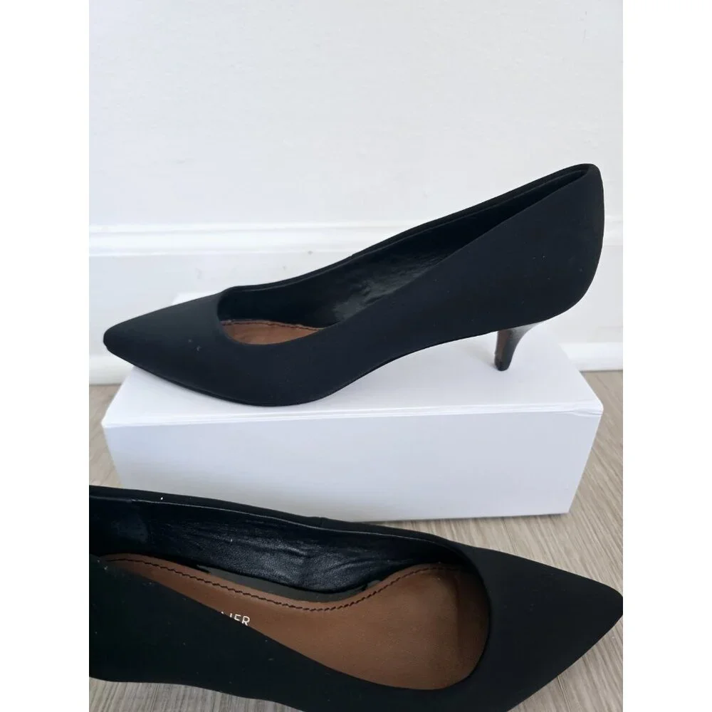 Donald J Pliner Black Pointed Toe Kitten Heel Slip On Womens Shoes 6.5